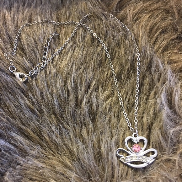 Pink & clear crystal heart pendant on chain - Picture 8 of 8